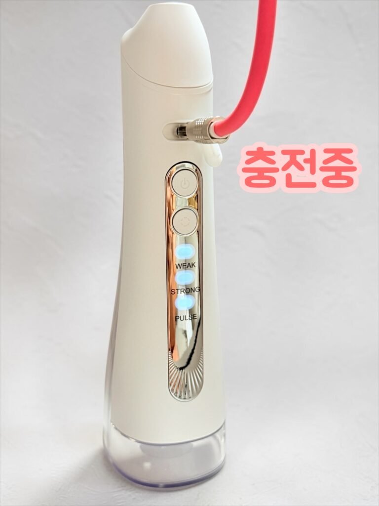 충전해서 무선으로 사용하는 Voltmate 구강세정기