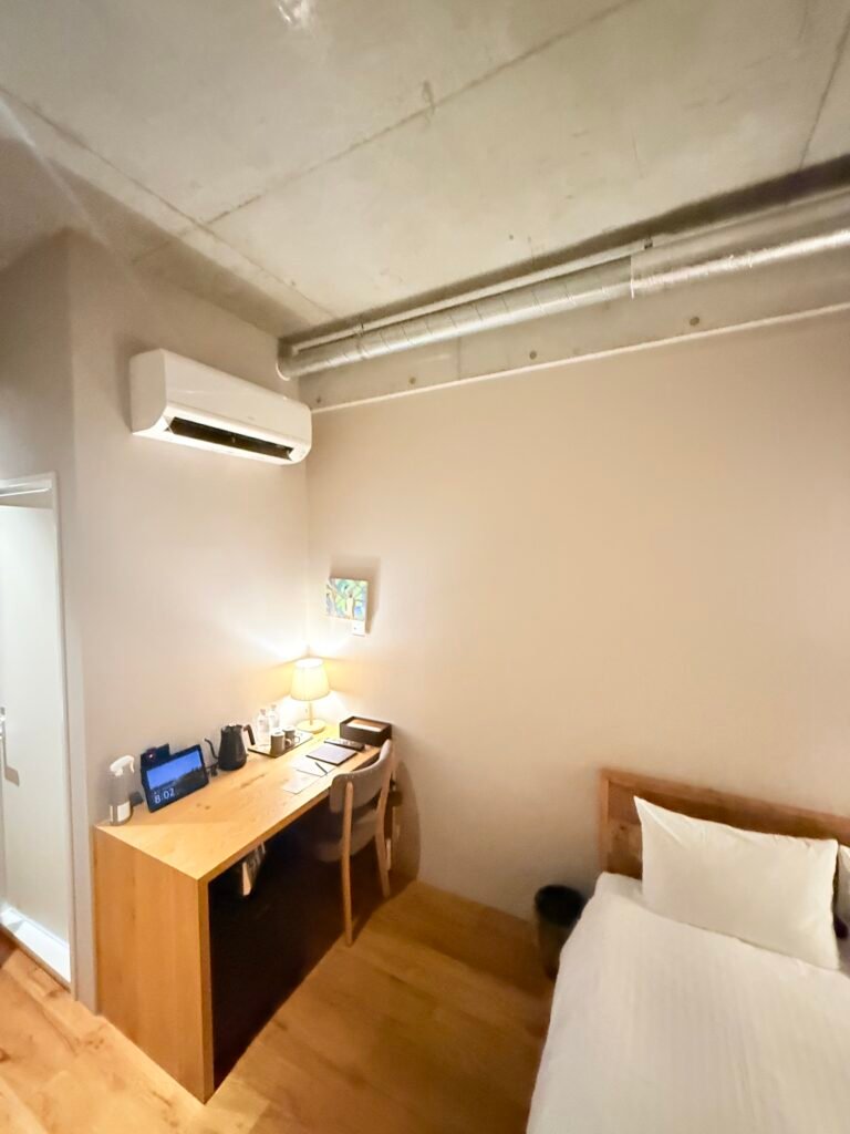 호텔 메이 후쿠오카 텐진 객실 창문에서 바라본 밤거리